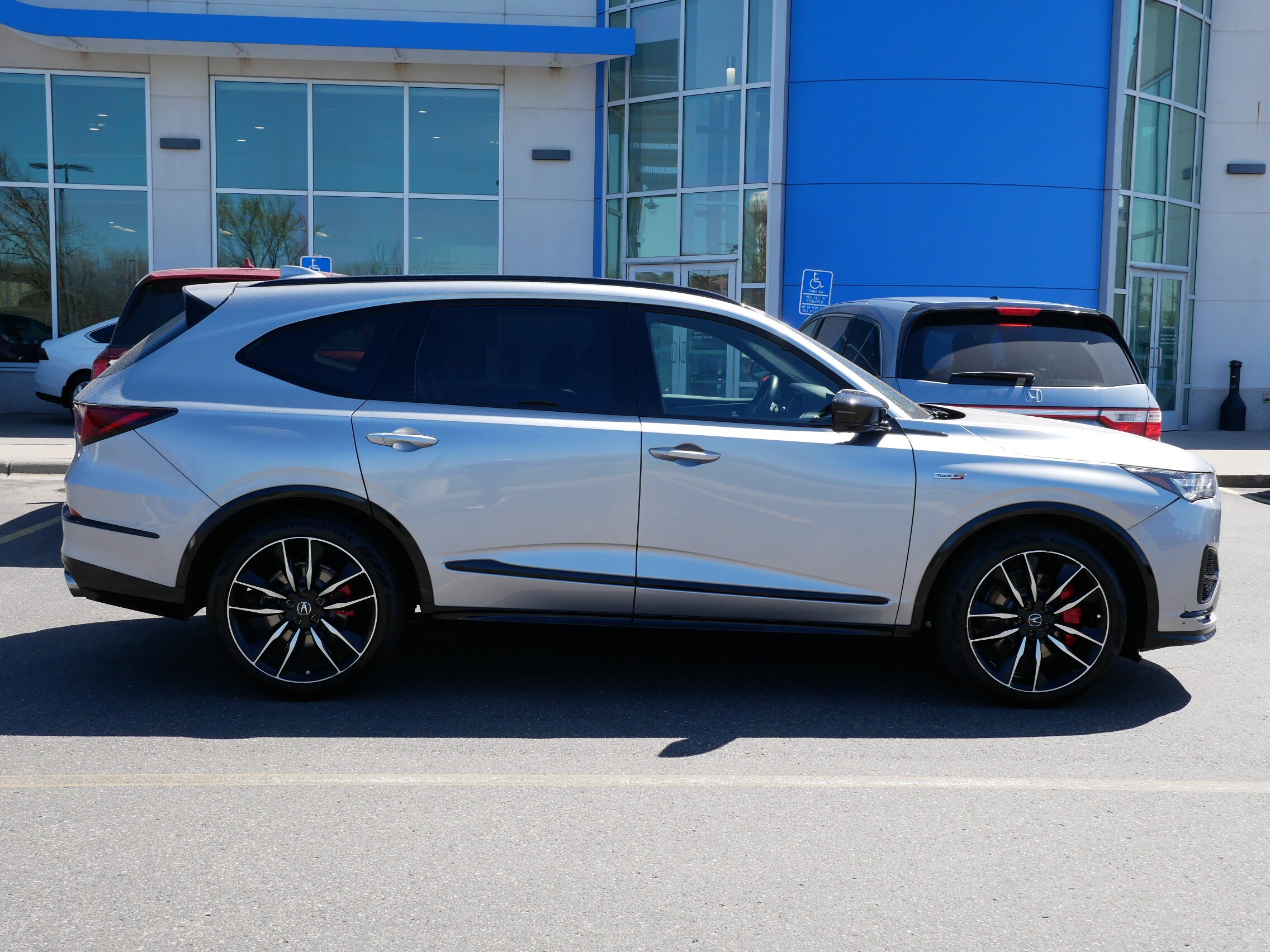 2024 Acura MDX SH-AWD Type S Advance photo 4