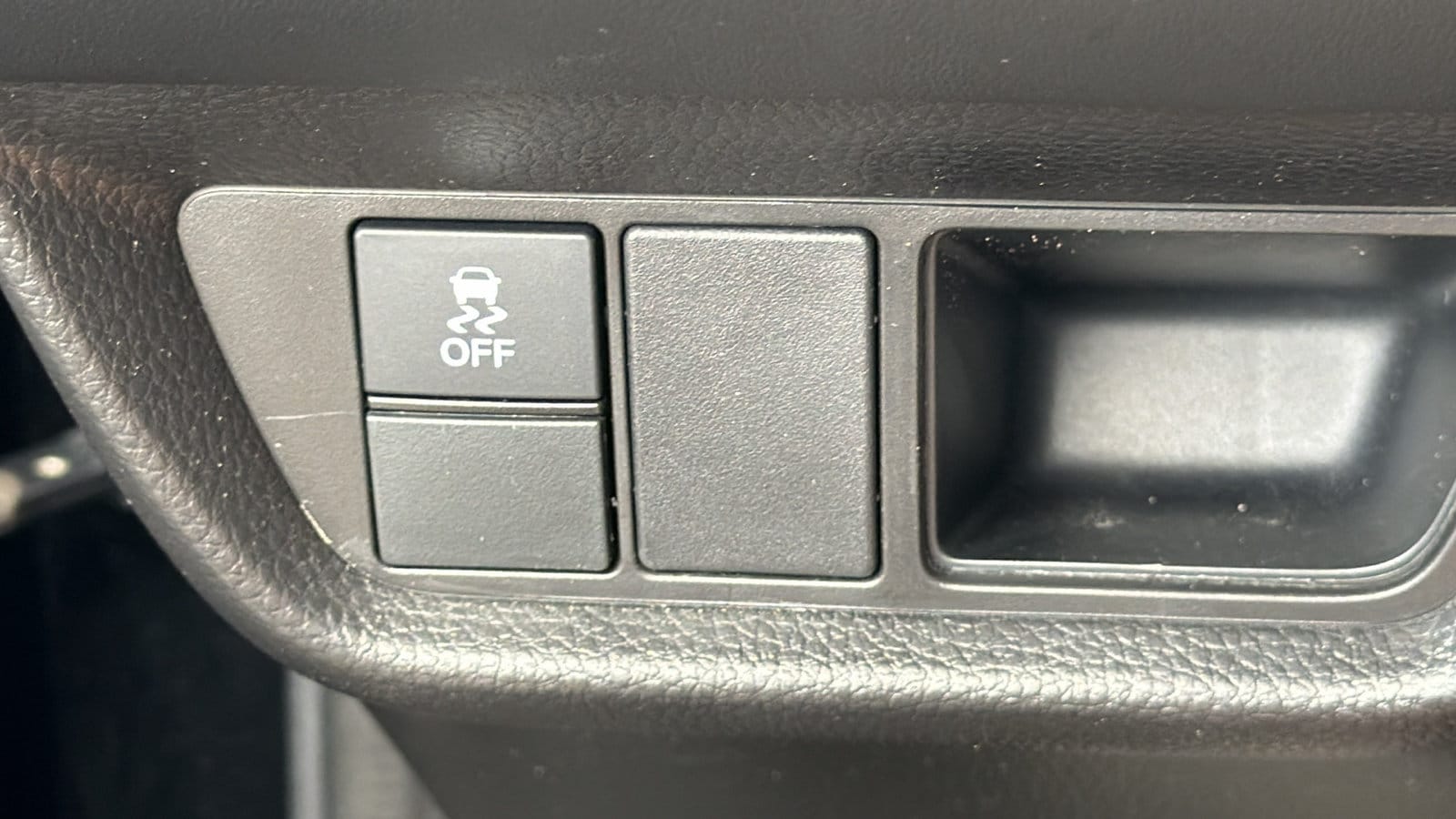 2025 Honda HR-V LX - Photo 28