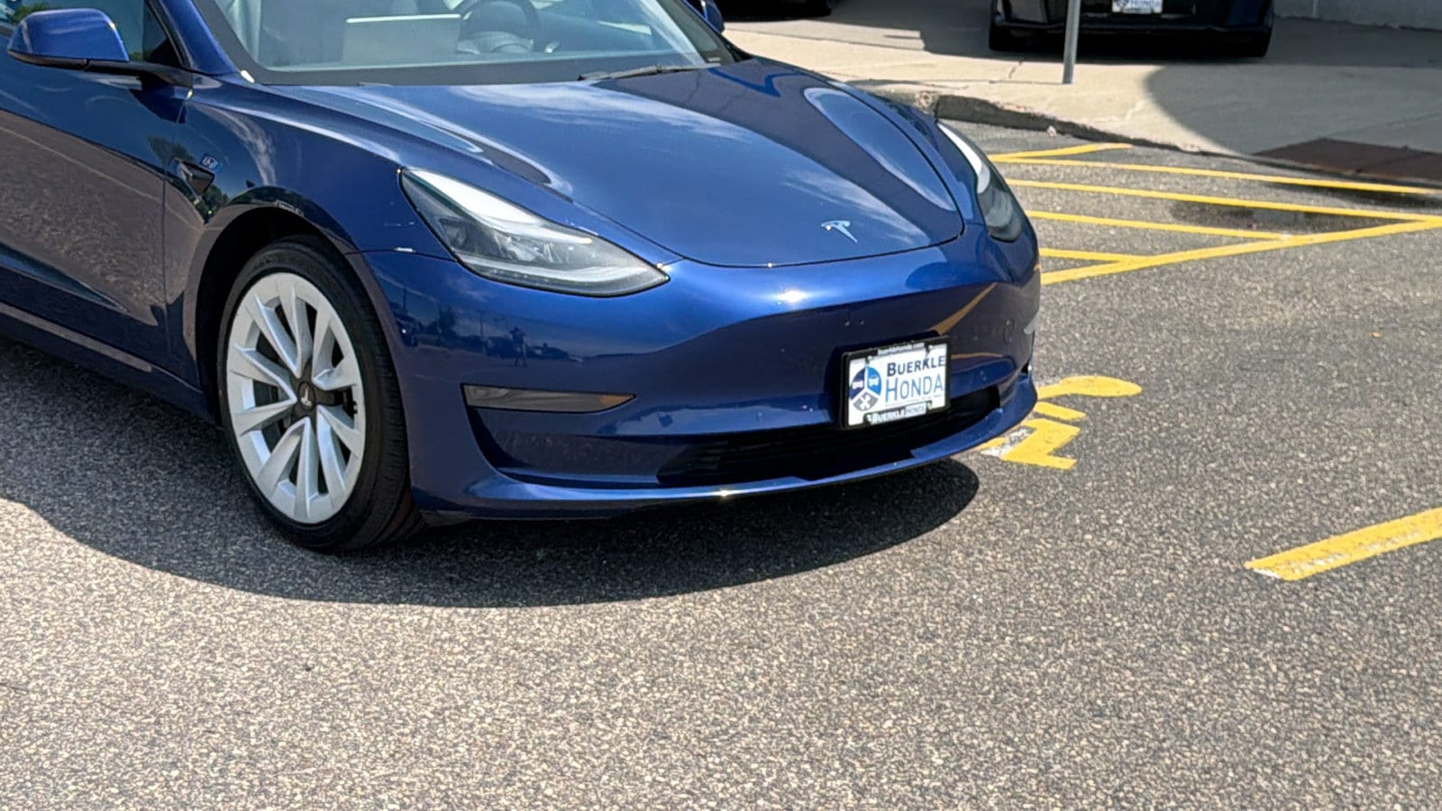 Used 2022 Tesla Model 3 Base with VIN 5YJ3E1EA9NF189651 for sale in Saint Paul, Minnesota