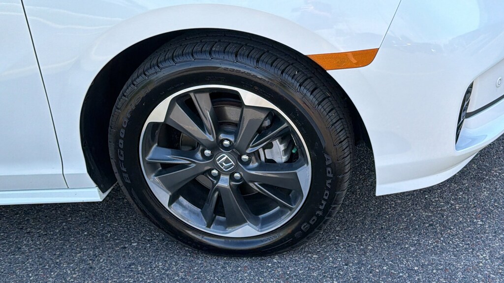 Certified 2024 Honda Odyssey Elite Van