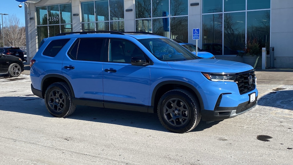 Certified 2025 Honda Pilot TrailSport SUV