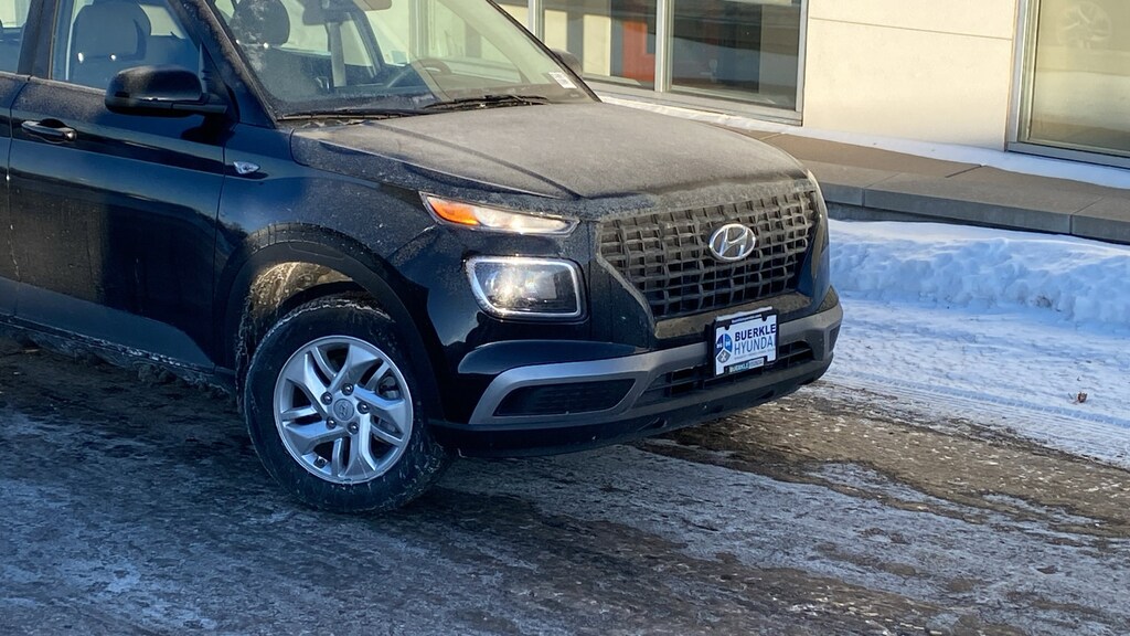 Certified 2025 Hyundai Venue SE SUV