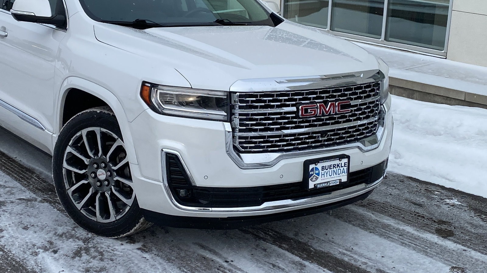 Used 2020 GMC Acadia Denali with VIN 1GKKNXLS0LZ164787 for sale in Saint Paul, Minnesota