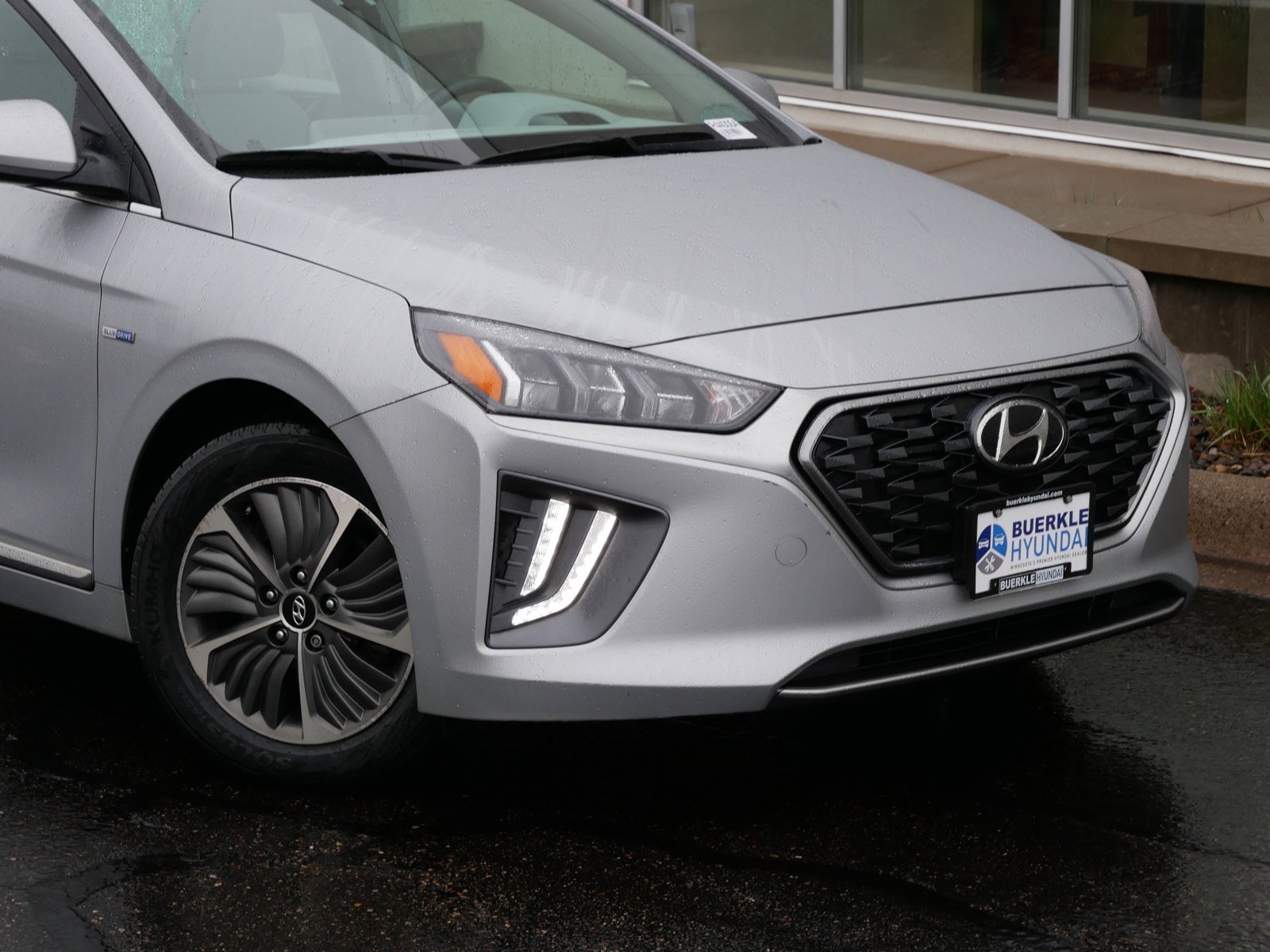 Certified 2020 Hyundai IONIQ SEL with VIN KMHC75LD2LU226067 for sale in Saint Paul, Minnesota