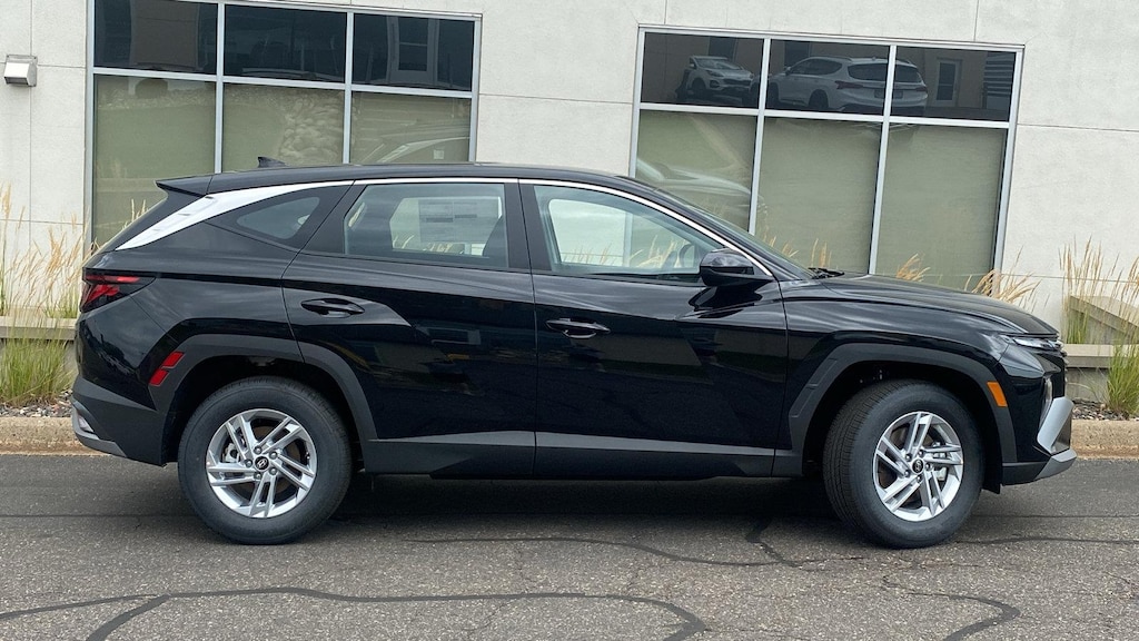 New 2026 Hyundai Tucson SE AWD SUV
