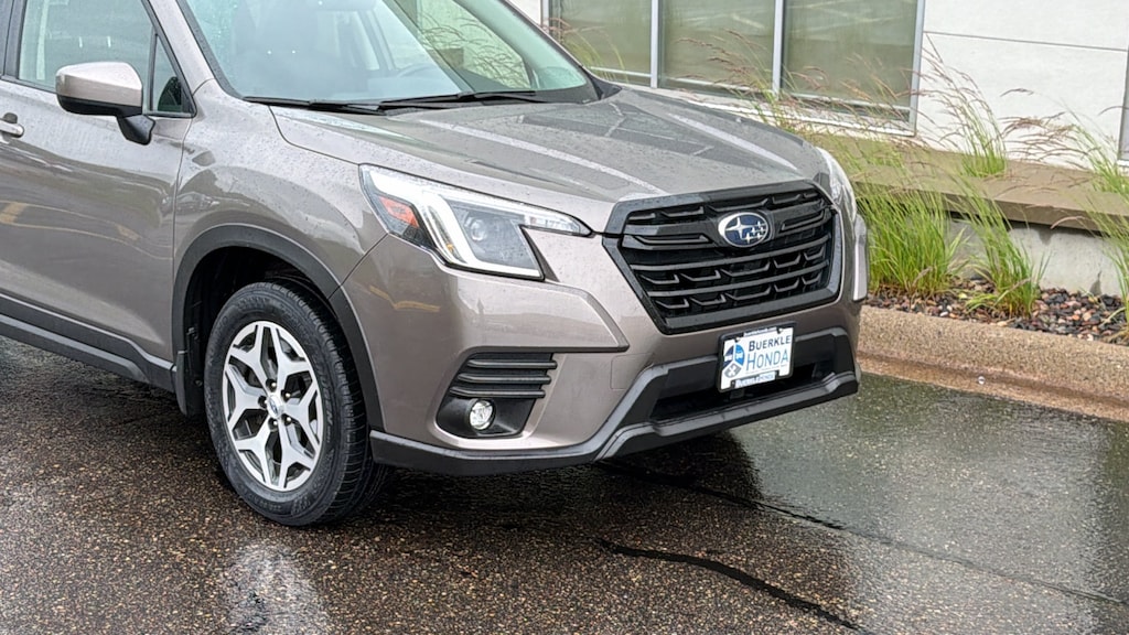 Used 2024 Subaru Forester Premium SUV