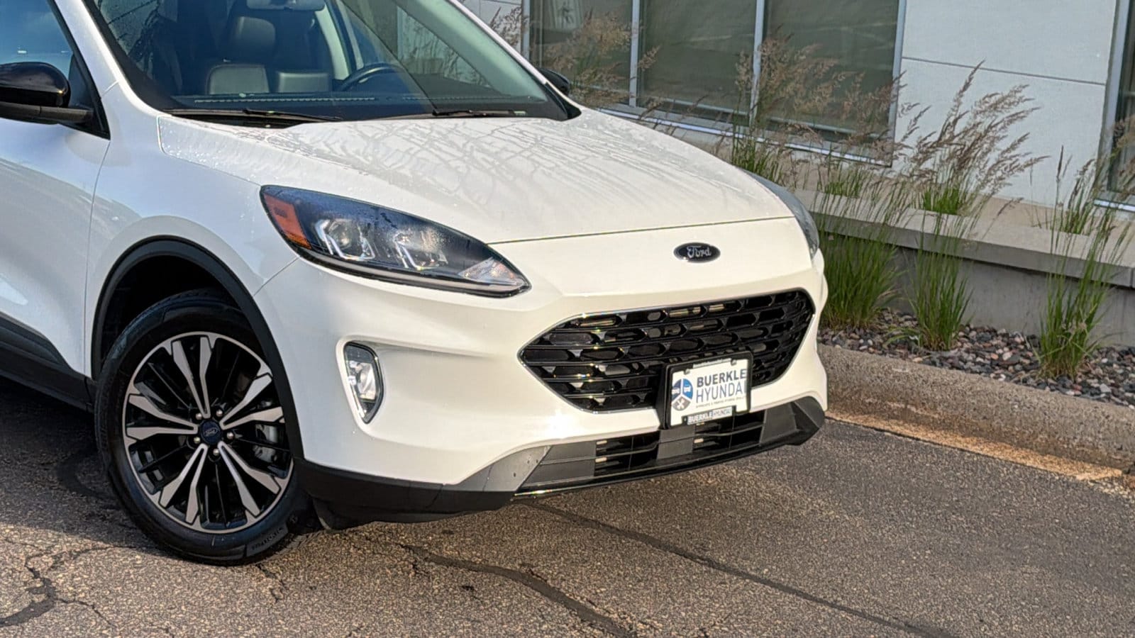 Used 2021 Ford Escape SEL with VIN 1FMCU9H92MUA24934 for sale in Saint Paul, Minnesota