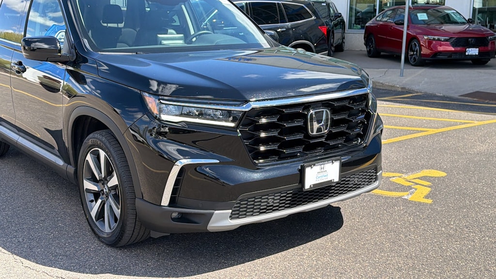Certified 2025 Honda Pilot Touring SUV