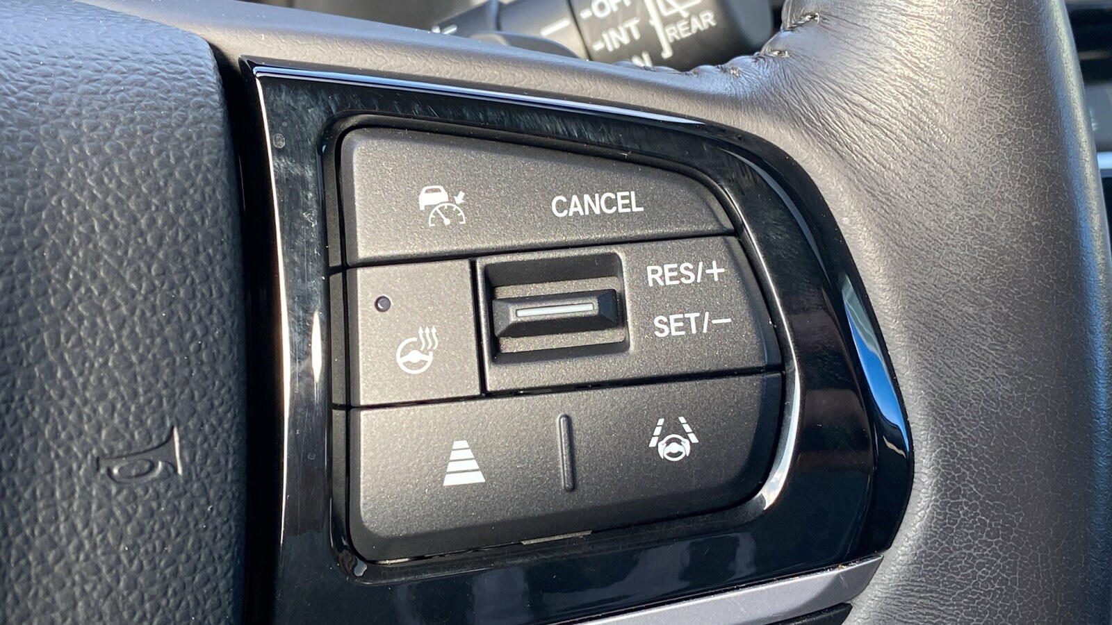 2025 Honda Odyssey Elite - Photo 27