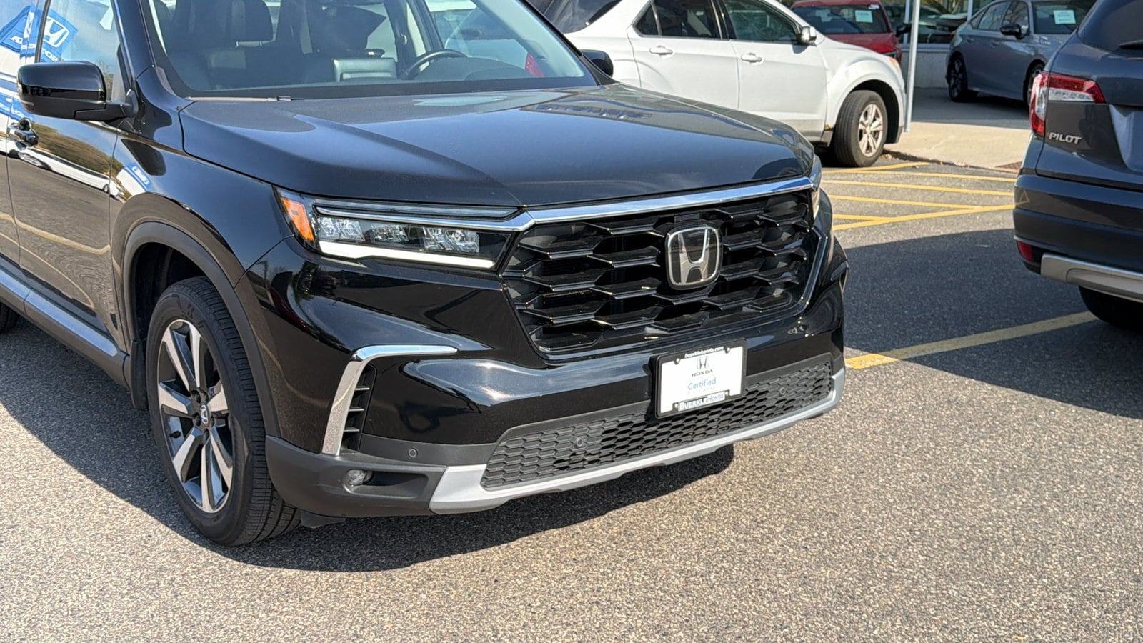Certified 2024 Honda Pilot Touring with VIN 5FNYG1H76RB035260 for sale in Saint Paul, Minnesota