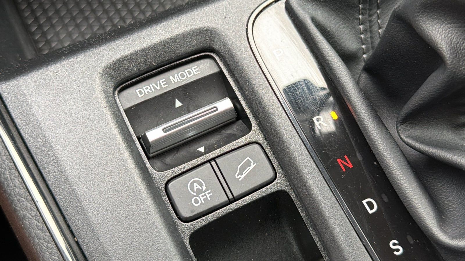 2024 Honda CR-V LX - Photo 21