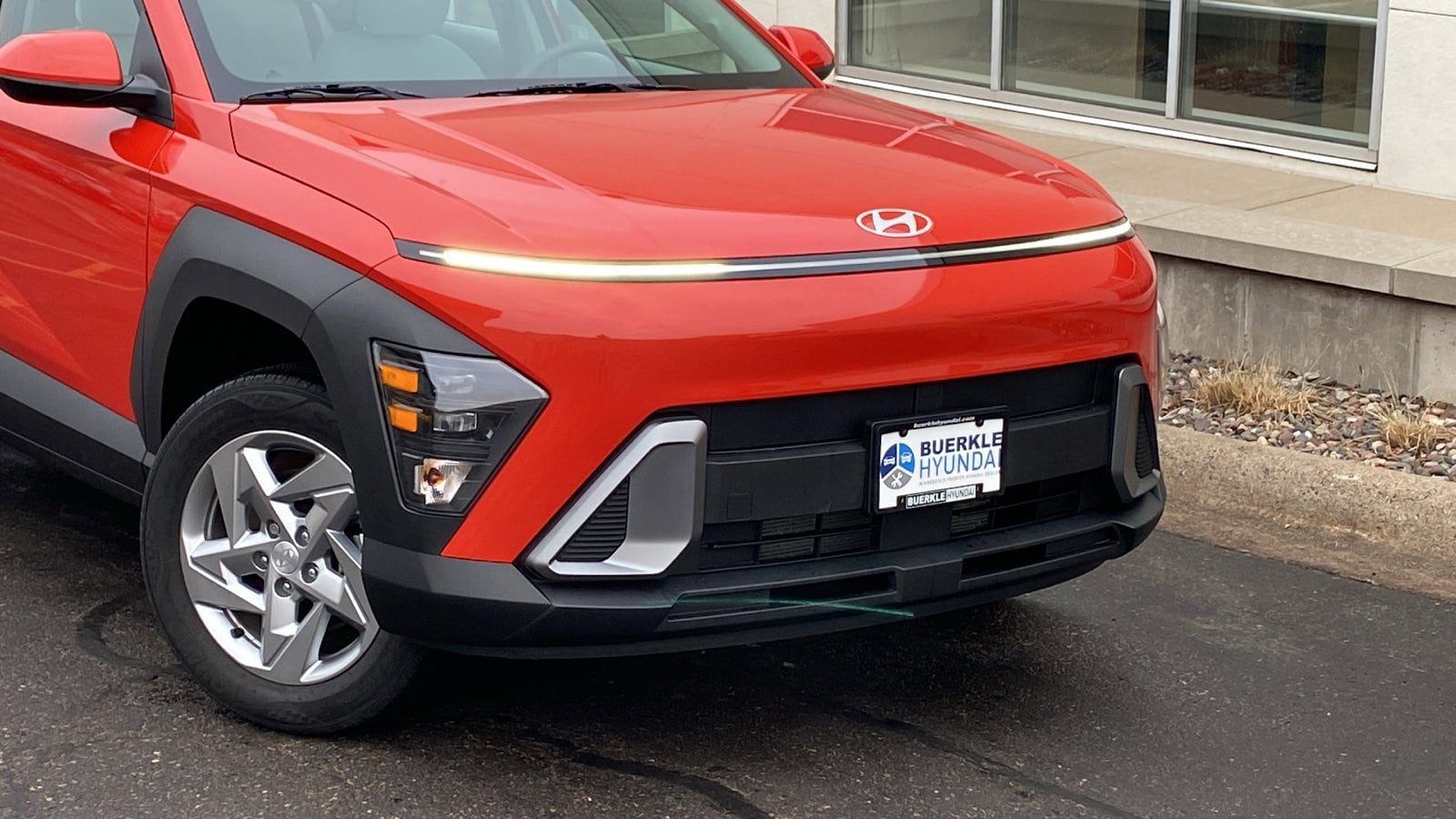 Certified 2025 Hyundai Kona SE with VIN KM8HACAB4SU268056 for sale in Saint Paul, Minnesota