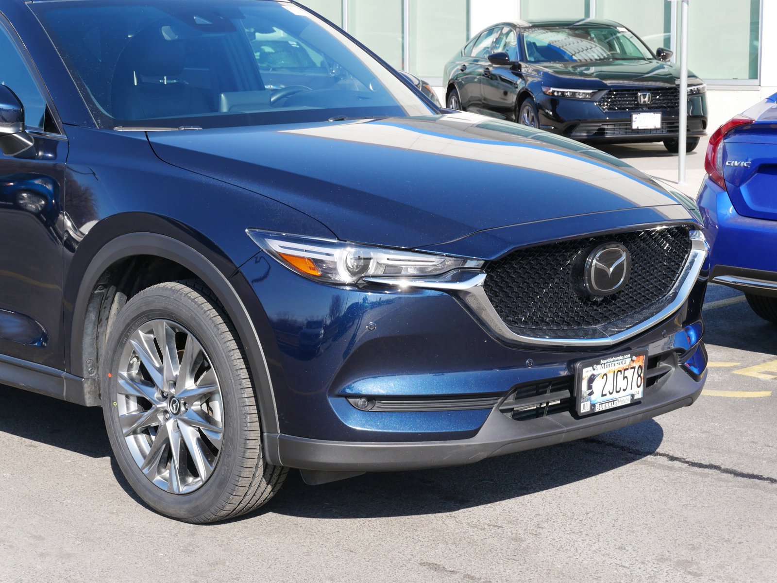 Used 2020 Mazda CX-5 Signature with VIN JM3KFBEY4L0837508 for sale in Saint Paul, Minnesota