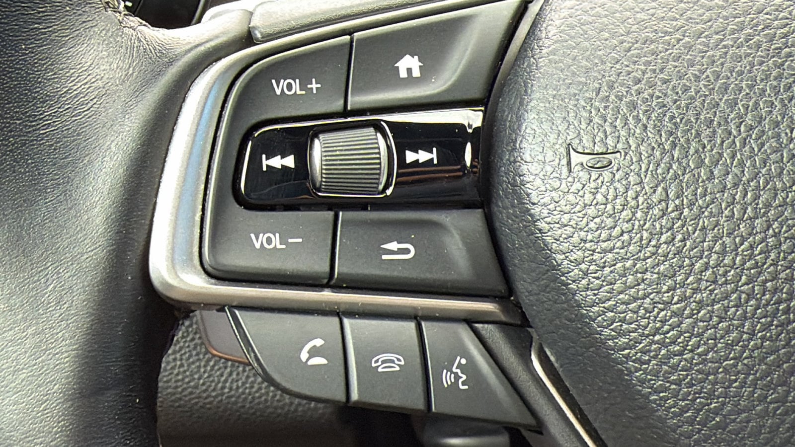 2022 Honda Accord Sport - Photo 22