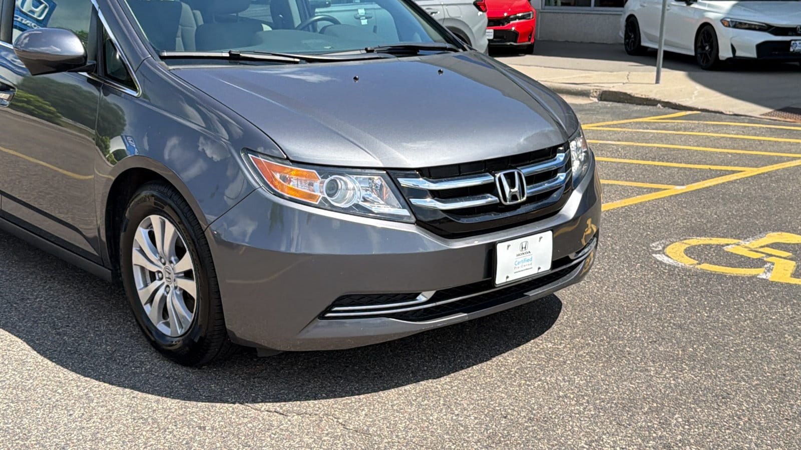 Certified 2016 Honda Odyssey SE with VIN 5FNRL5H37GB160690 for sale in Saint Paul, Minnesota