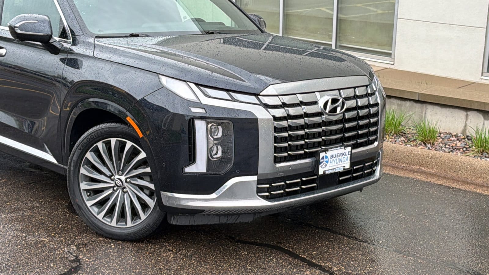 Certified 2024 Hyundai Palisade Calligraphy with VIN KM8R7DGE5RU671550 for sale in Saint Paul, Minnesota