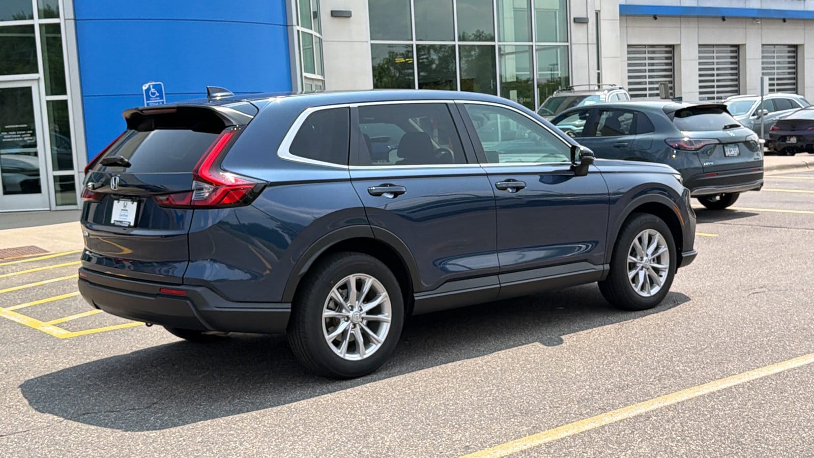 2025 Honda CR-V EX - Photo 6