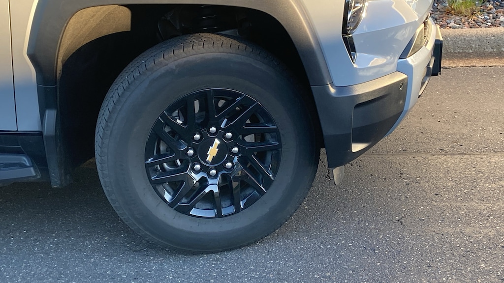 Used 2025 Chevrolet Silverado EV LT w/3LT Truck Crew Cab