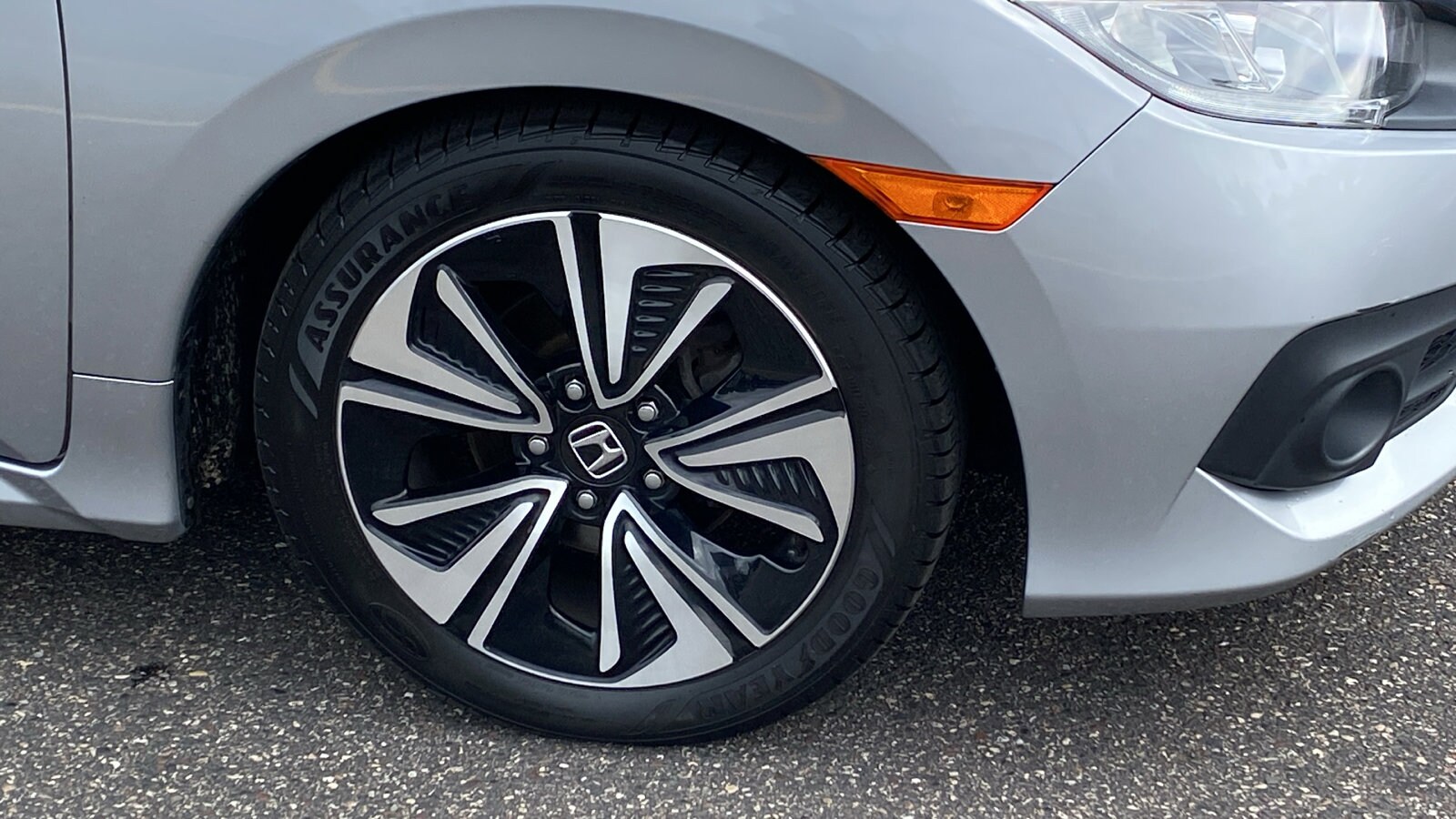 2018 Honda Civic EX-T photo 3