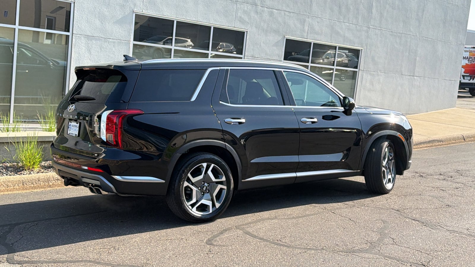 2024 Hyundai Palisade Limited - Photo 6