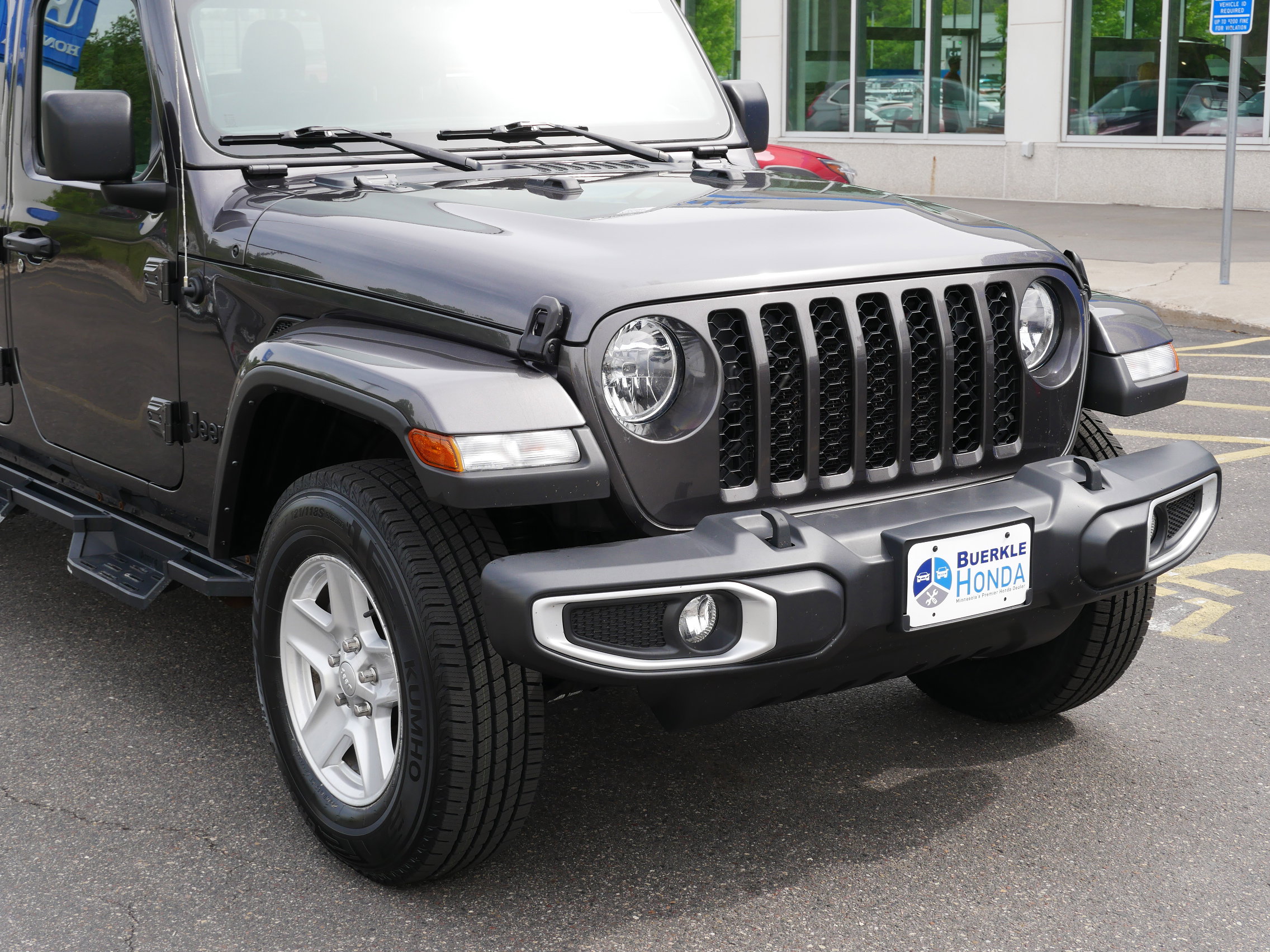 Used 2022 Jeep Gladiator Sport S with VIN 1C6HJTAG8NL102012 for sale in Saint Paul, Minnesota