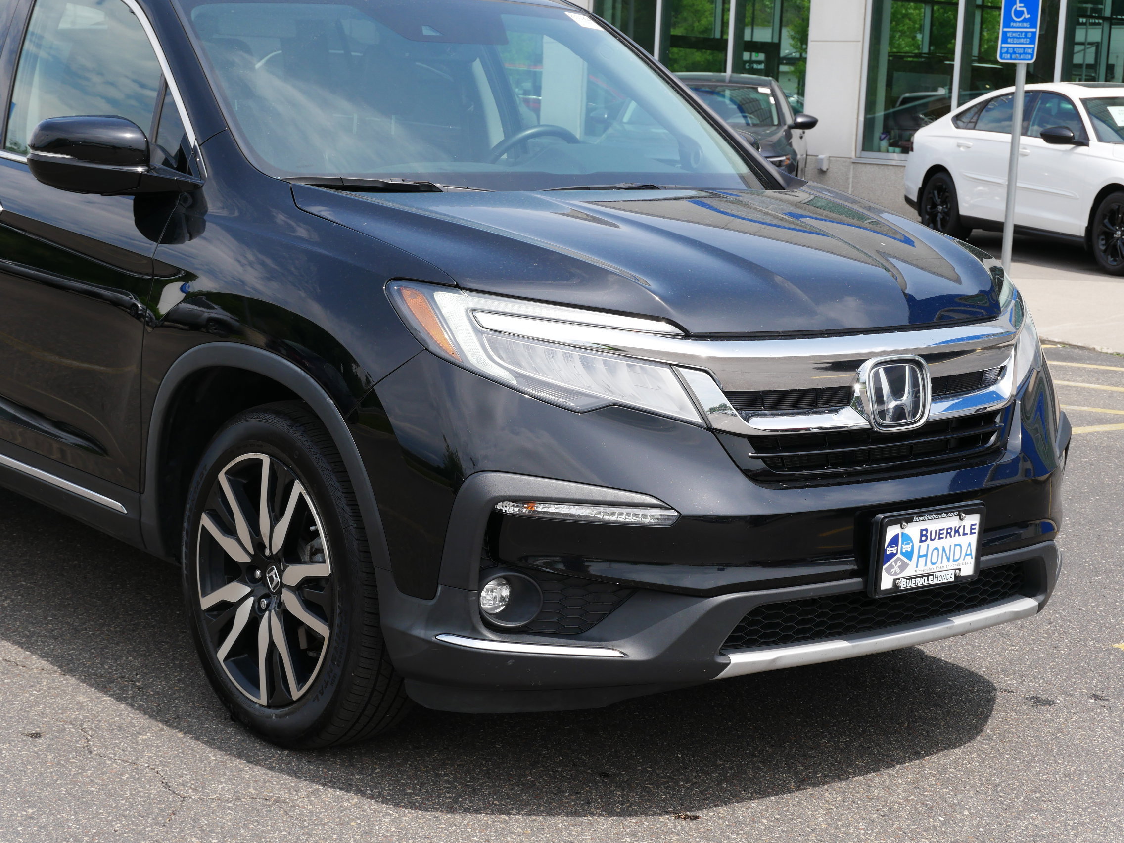 Certified 2019 Honda Pilot Touring with VIN 5FNYF6H90KB095347 for sale in Saint Paul, Minnesota