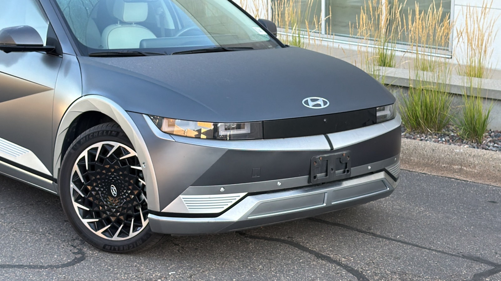 Certified 2023 Hyundai IONIQ 5 Limited with VIN KM8KRDAFXPU228840 for sale in Saint Paul, MN