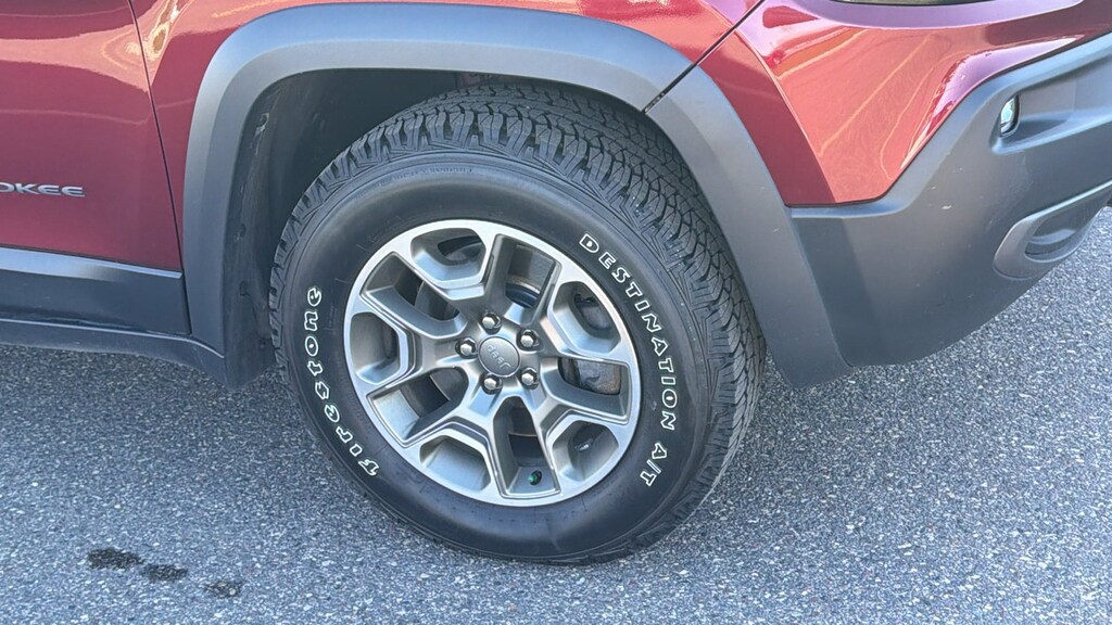 Used 2020 Jeep Cherokee Trailhawk SUV