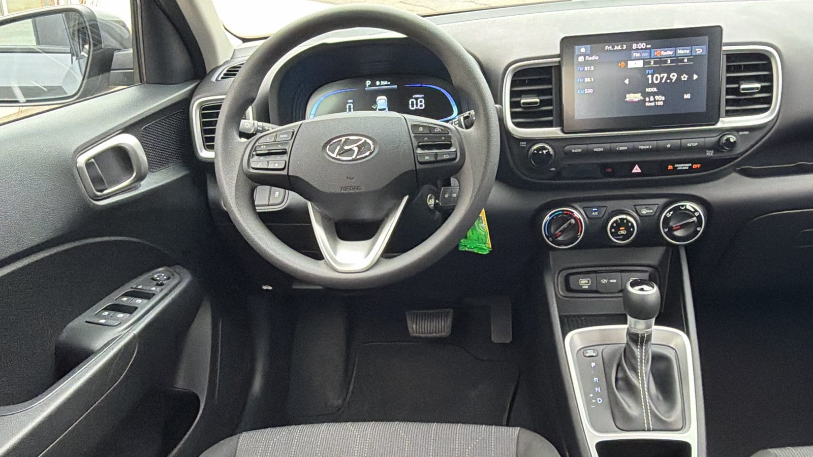 2025 Hyundai Venue SE - Photo 14