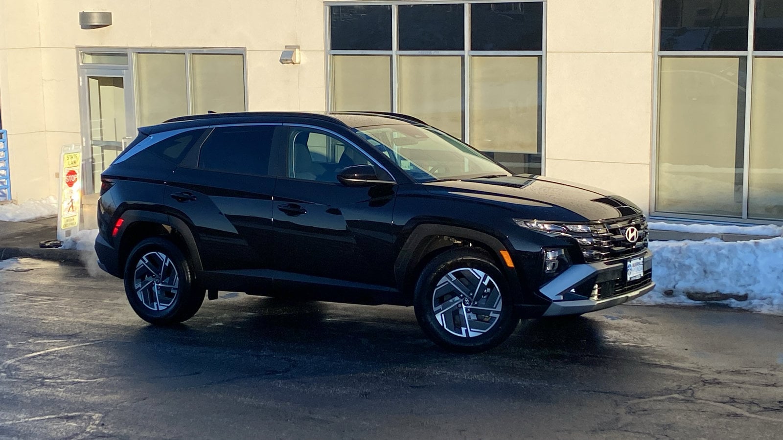 2025 Hyundai Tucson Blue's photo