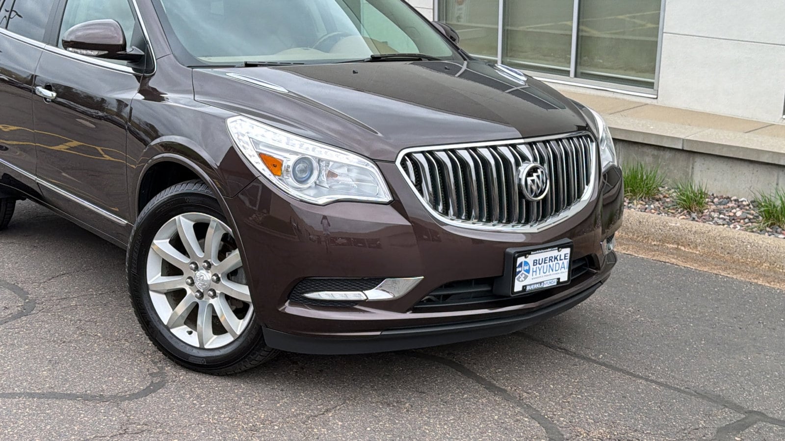 Used 2015 Buick Enclave Premium with VIN 5GAKVCKD6FJ265232 for sale in Saint Paul, Minnesota