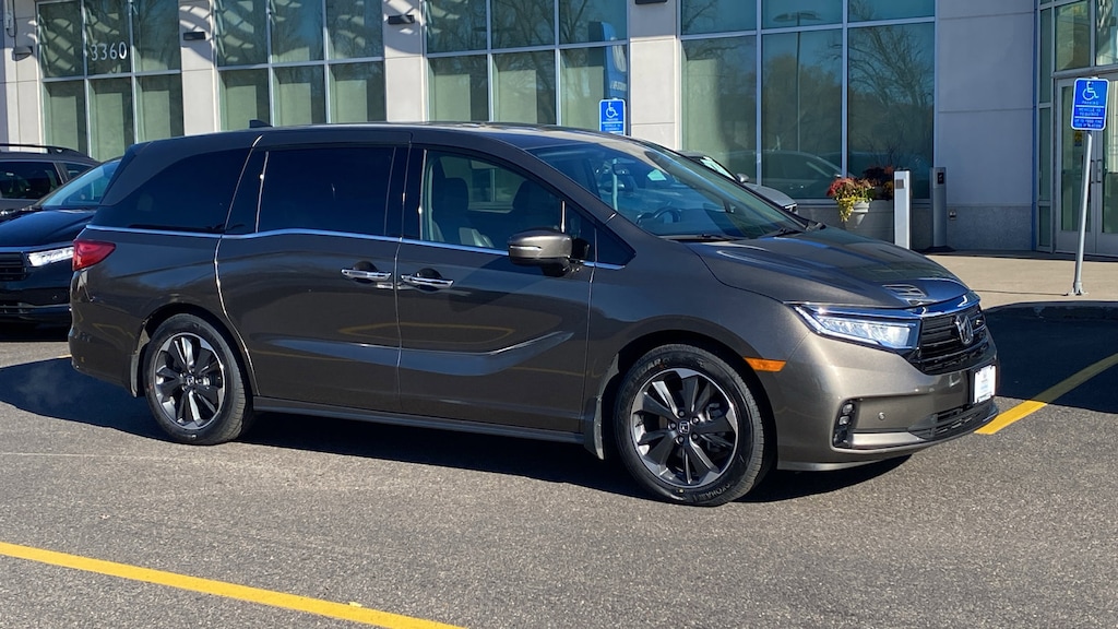 Certified 2023 Honda Odyssey Elite Van