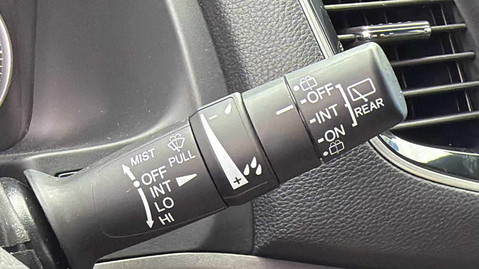 2023 Honda Passport EX-L - Photo 29