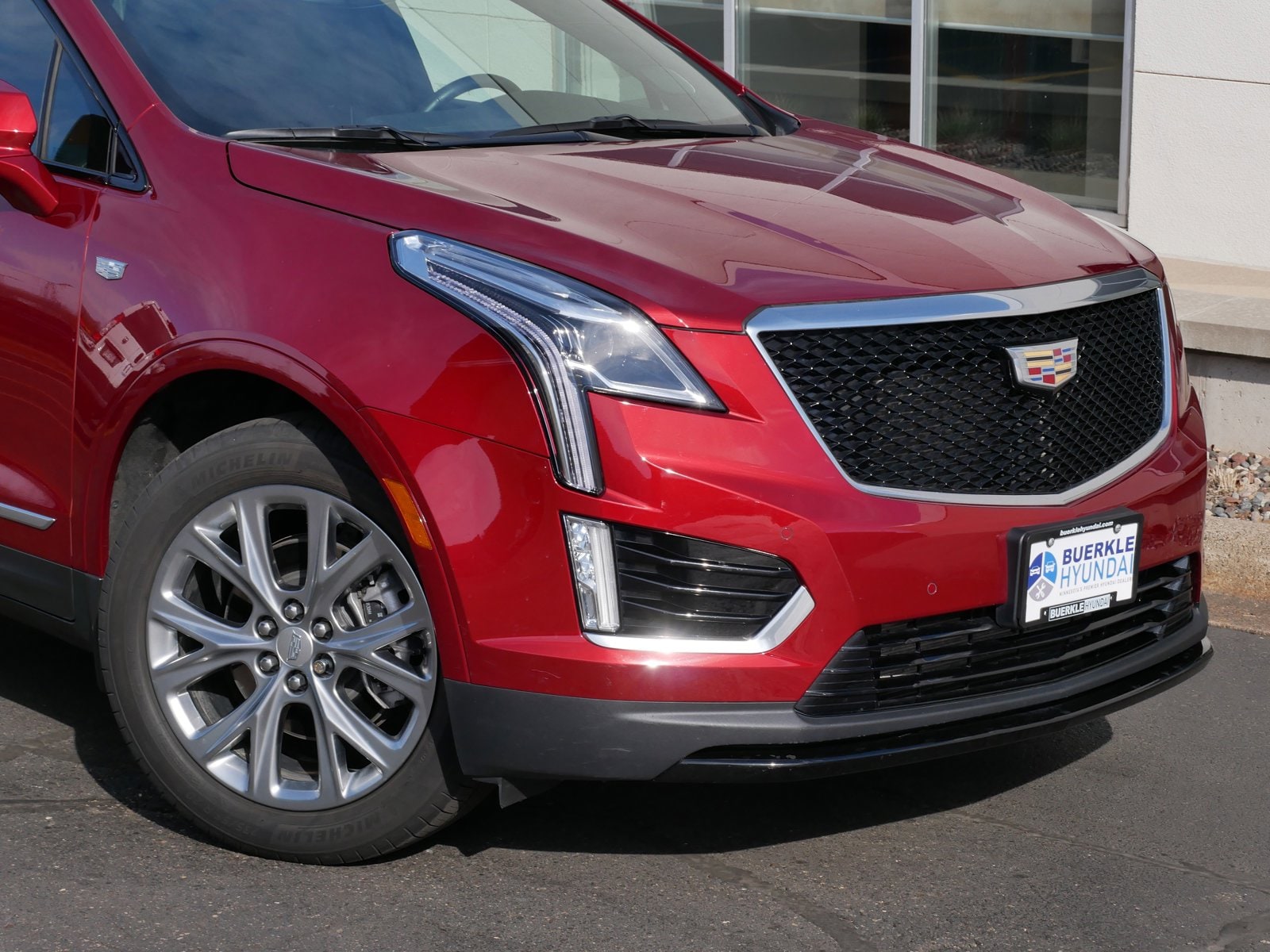 Used 2021 Cadillac XT5 Sport with VIN 1GYKNGRS8MZ119272 for sale in Saint Paul, Minnesota