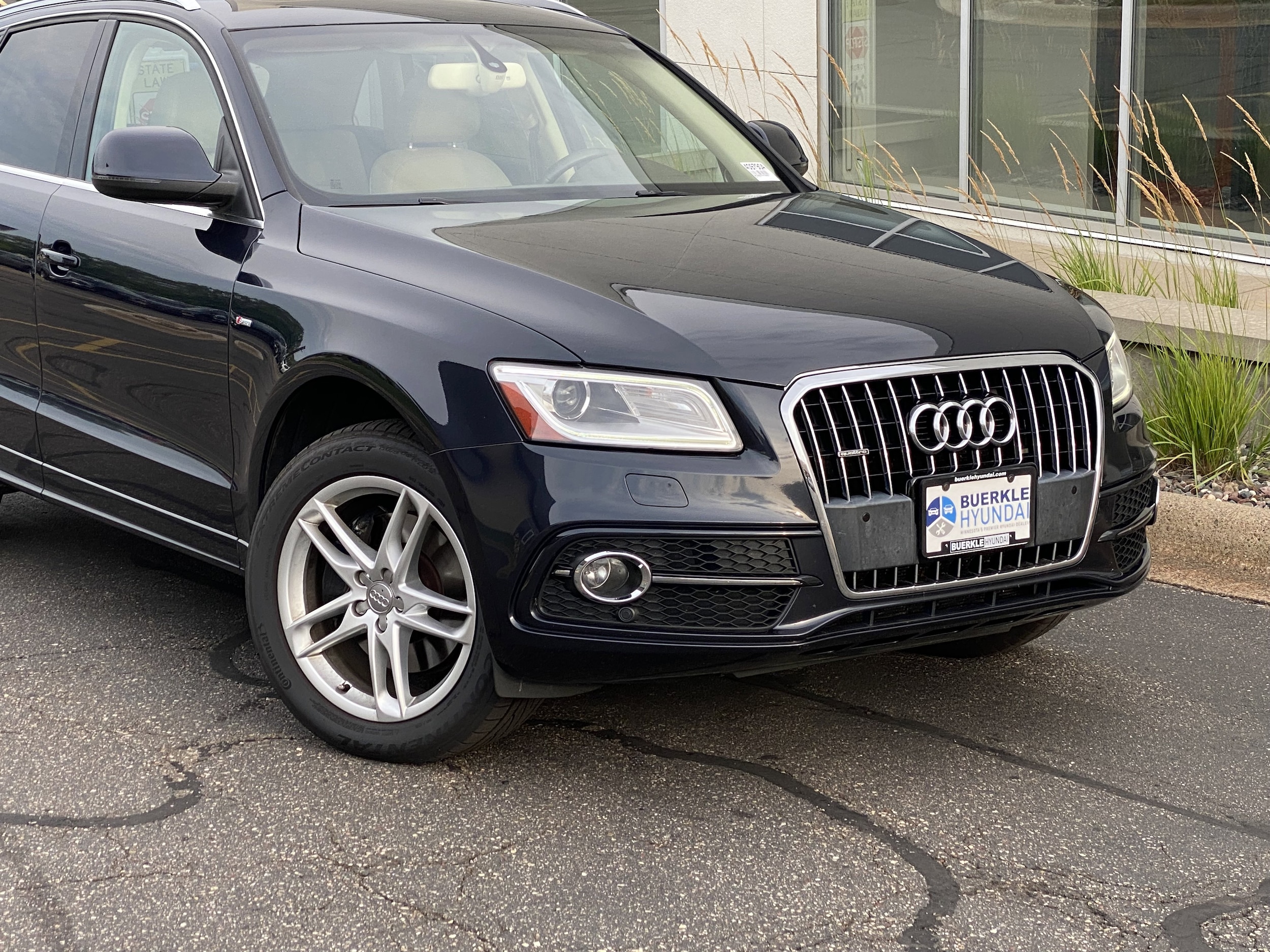 Used 2014 Audi Q5 Premium Plus with VIN WA1DGBFPXEA036996 for sale in Saint Paul, Minnesota