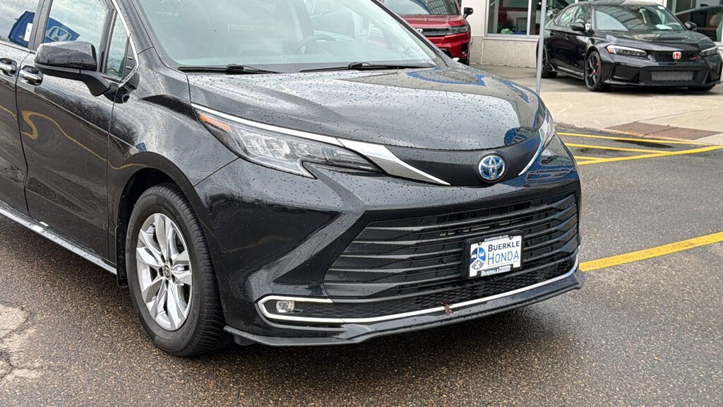 Used 2024 Toyota Sienna XLE 7 Passenger Van Passenger Van
