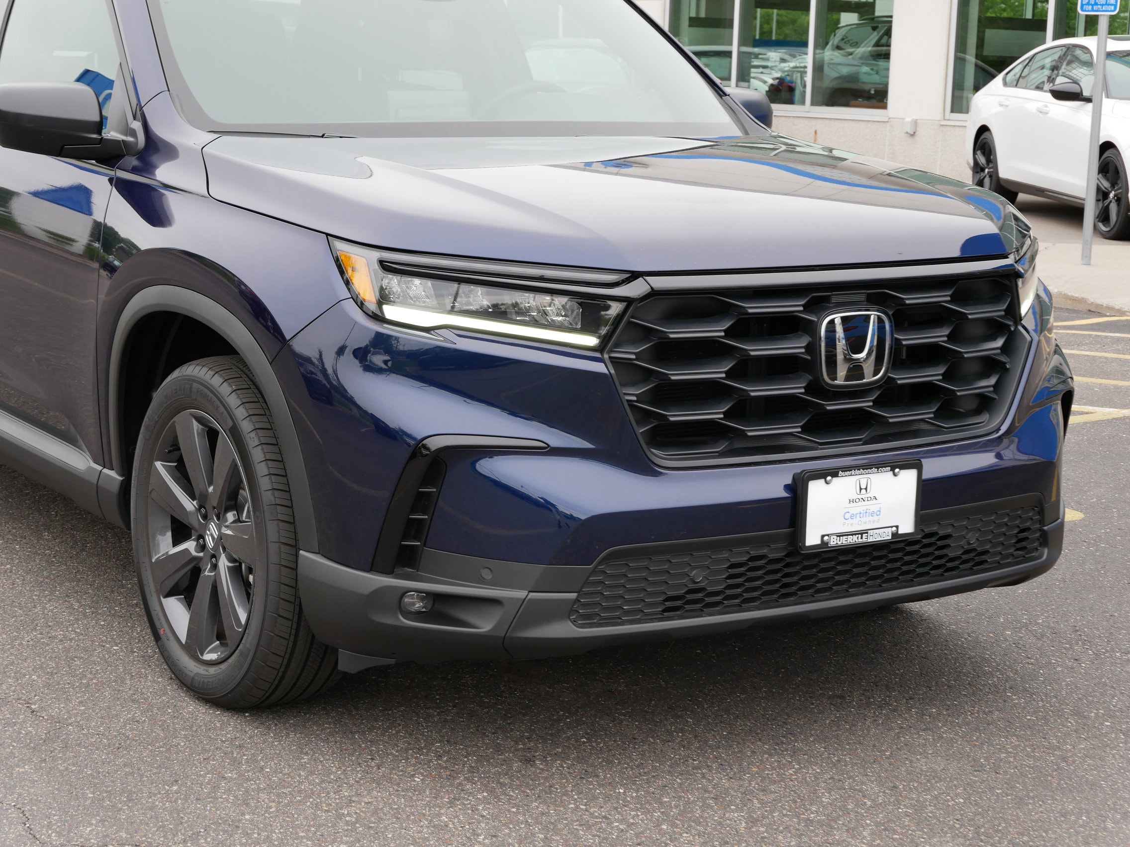 Certified 2025 Honda Pilot Sport with VIN 5FNYG1H33SB048289 for sale in Saint Paul, Minnesota