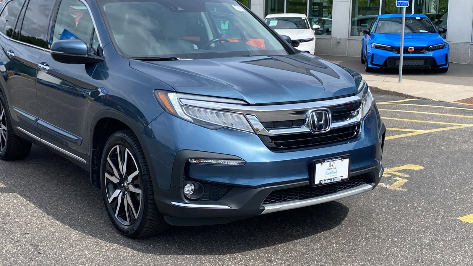 Certified 2022 Honda Pilot Elite with VIN 5FNYF6H01NB003684 for sale in Saint Paul, Minnesota