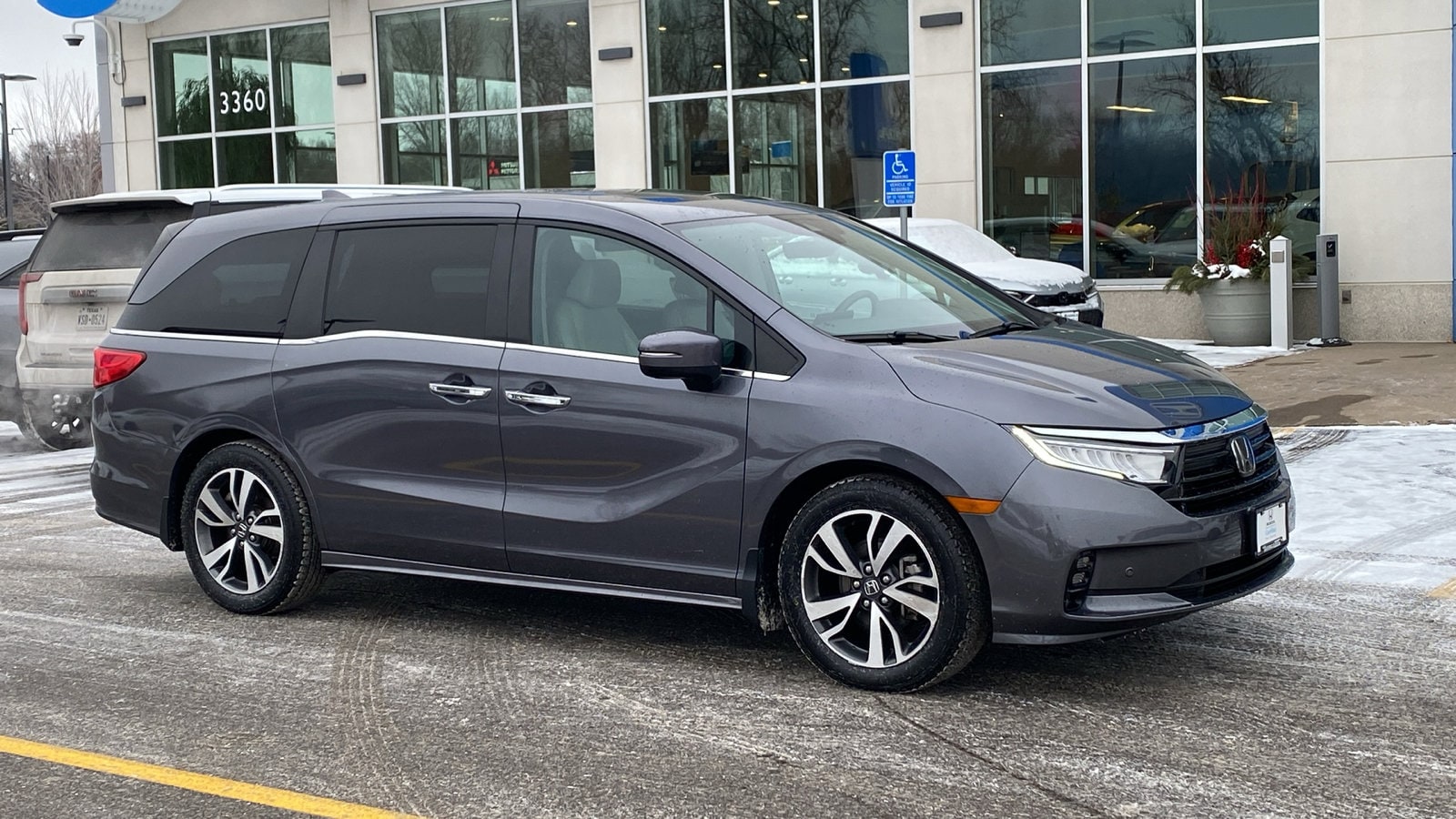 2023 Honda Odyssey Touring's photo