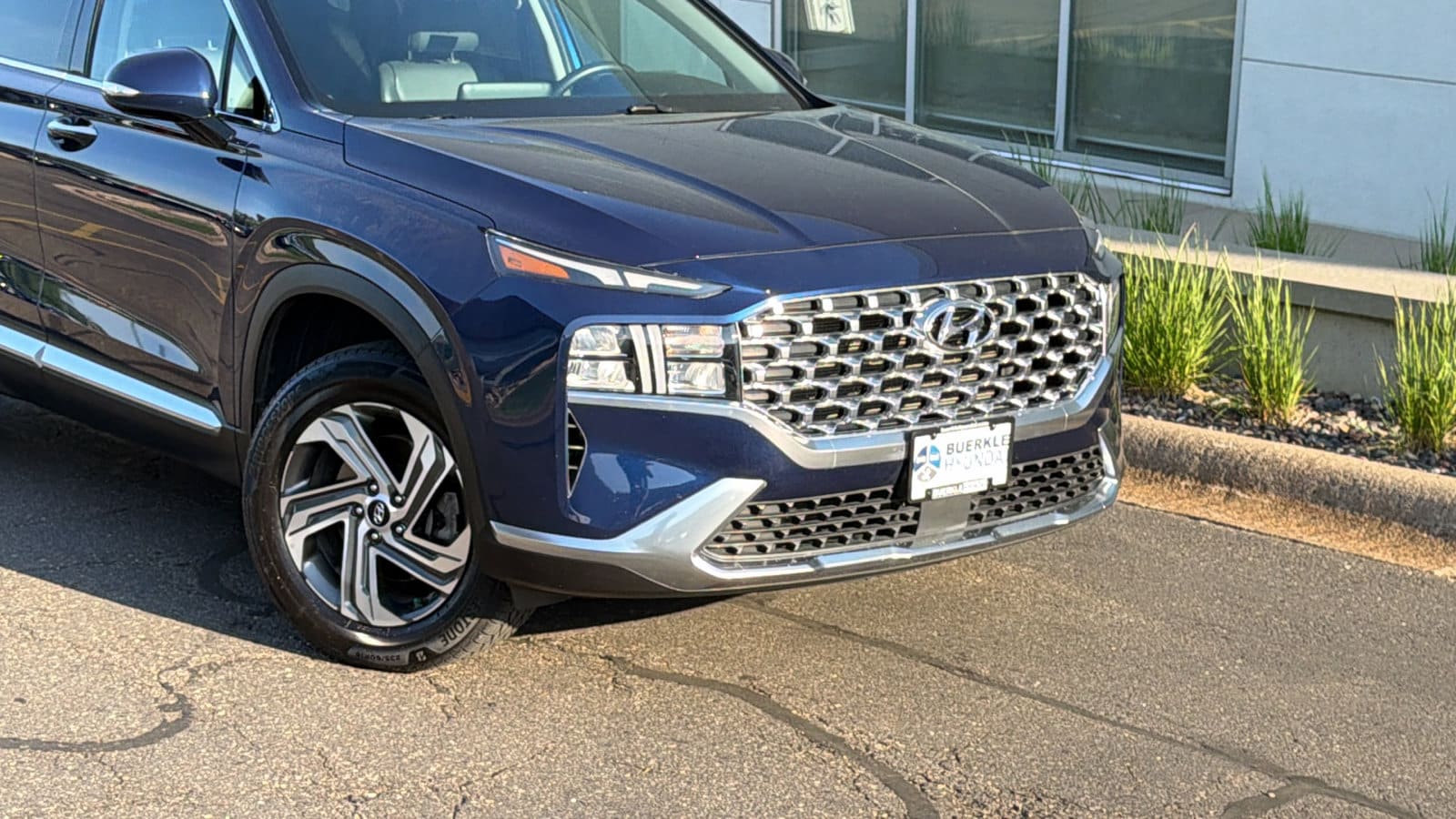 Certified 2022 Hyundai Santa Fe SEL with VIN 5NMS3DAJ0NH392645 for sale in Saint Paul, Minnesota