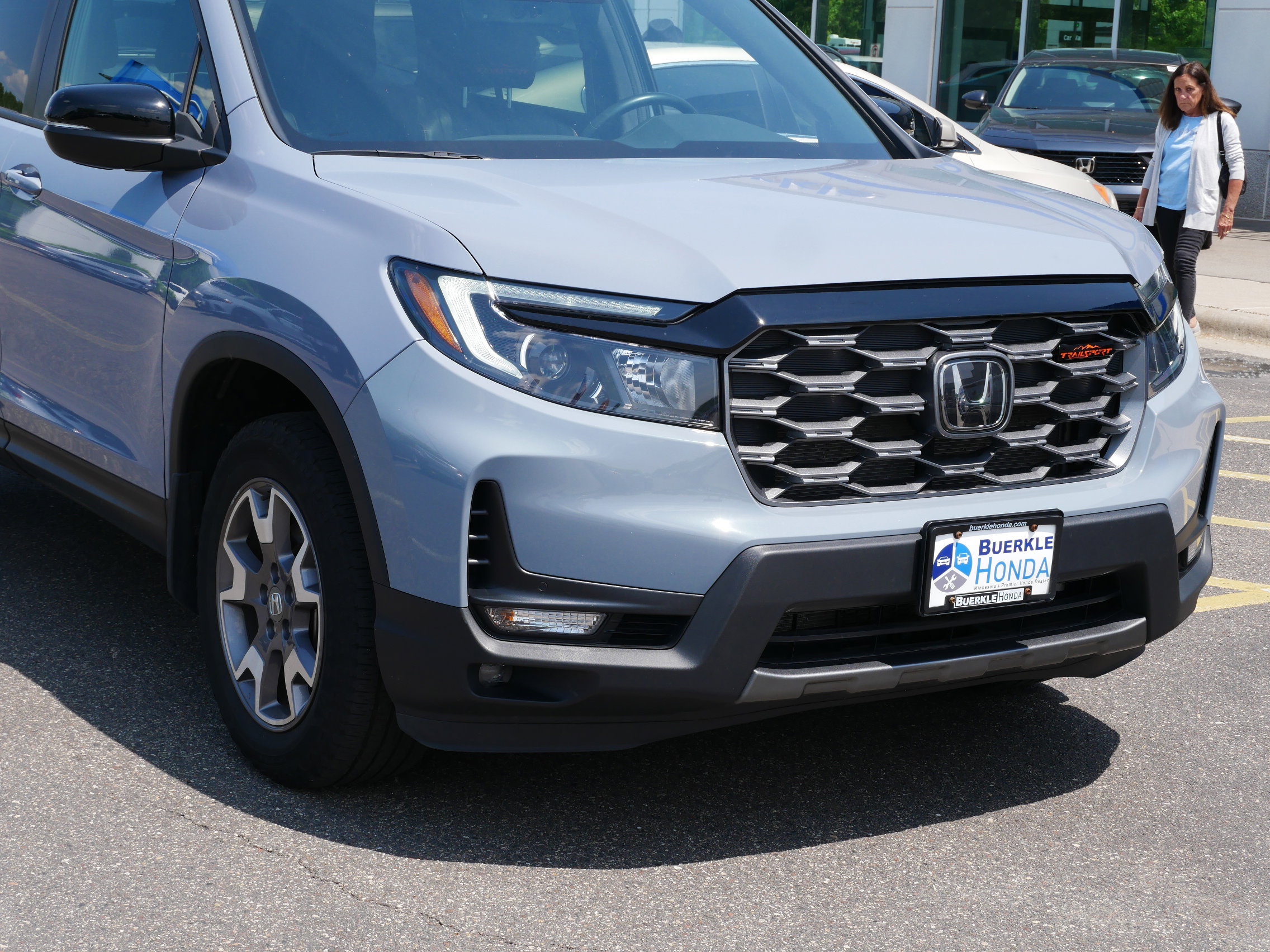 Certified 2022 Honda Passport TrailSport with VIN 5FNYF8H6XNB010956 for sale in Saint Paul, Minnesota