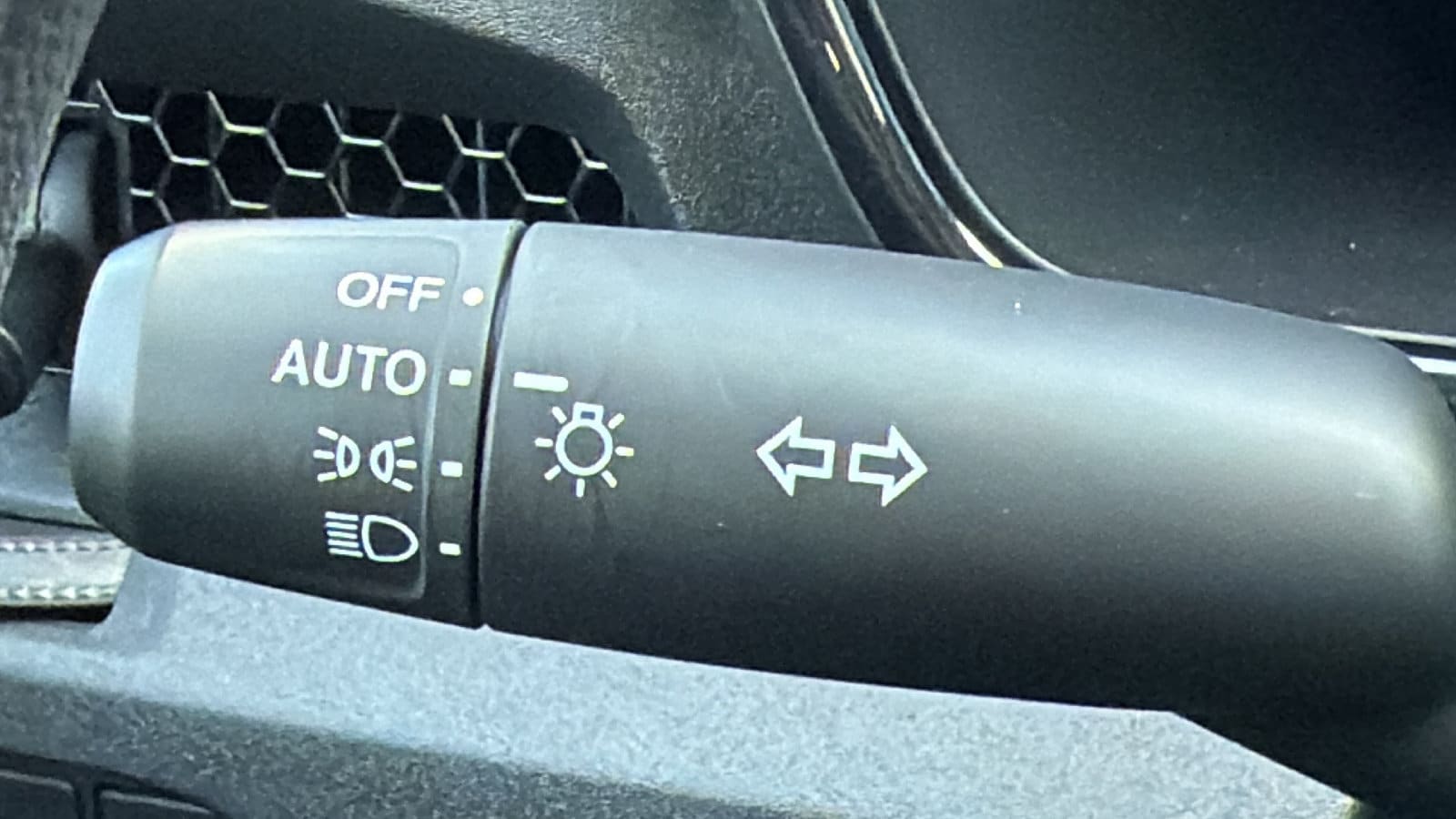 2024 Honda CR-V LX - Photo 28