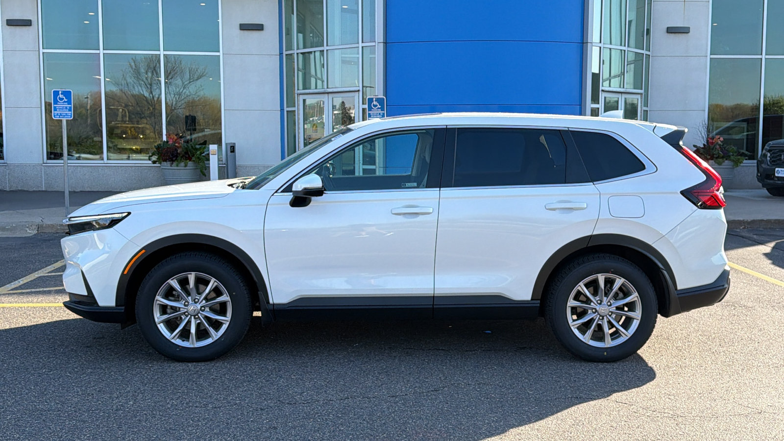 2024 Honda CR-V EX - Photo 10