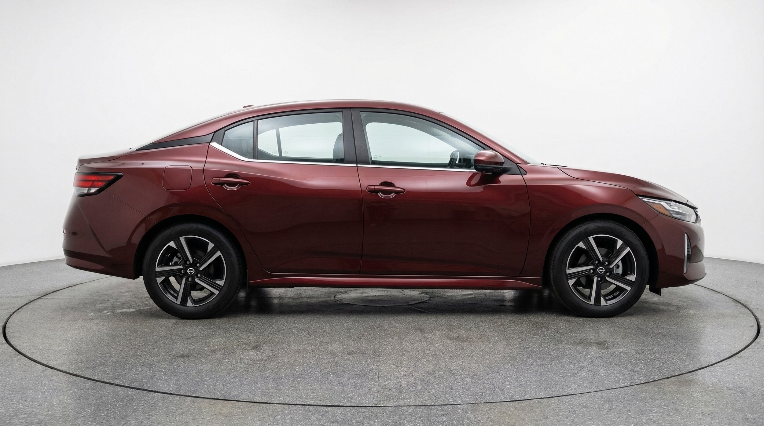 Thumbnail: 2025 Nissan Sentra - 8