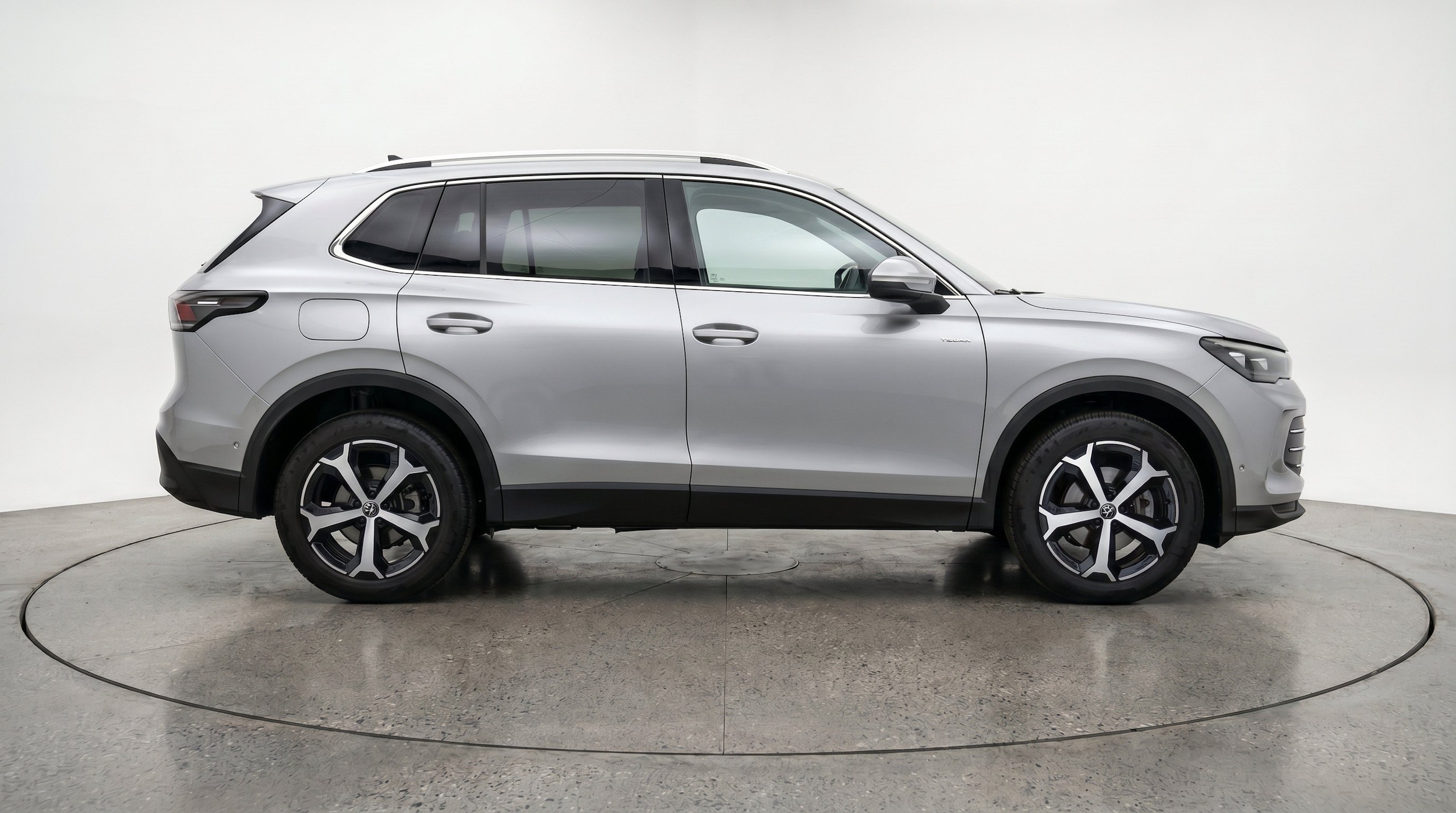 Thumbnail: 2026 Volkswagen Tiguan - 10