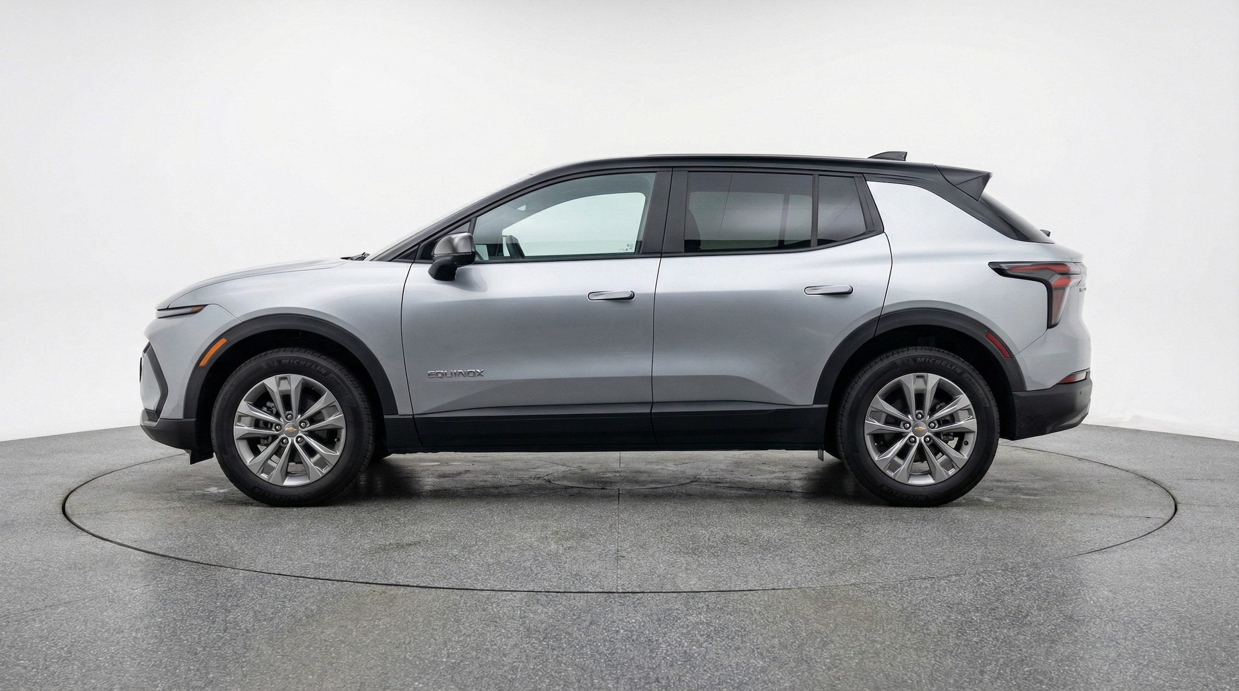 Thumbnail: 2025 Chevrolet Equinox - 4