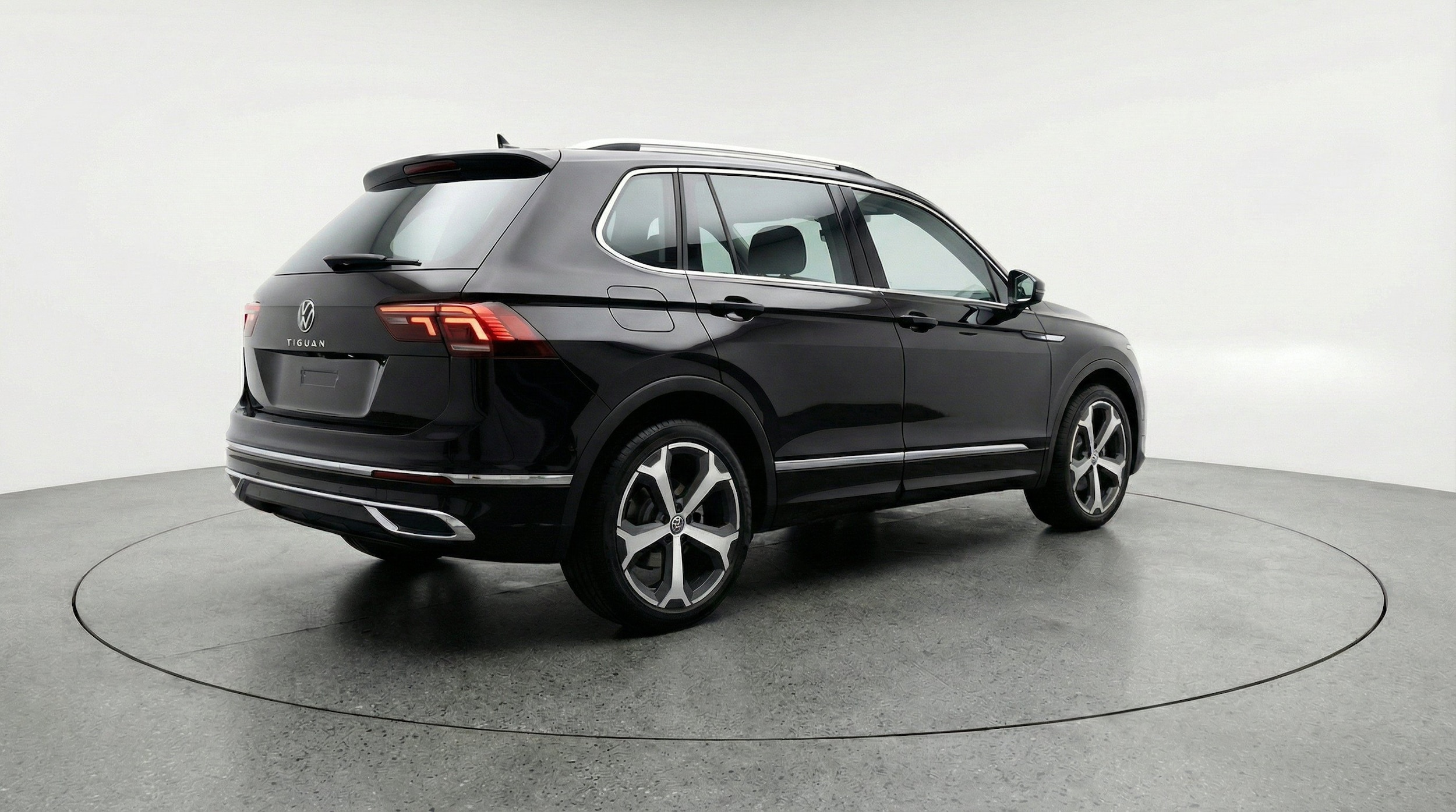 Thumbnail: 2026 Volkswagen Tiguan - 9