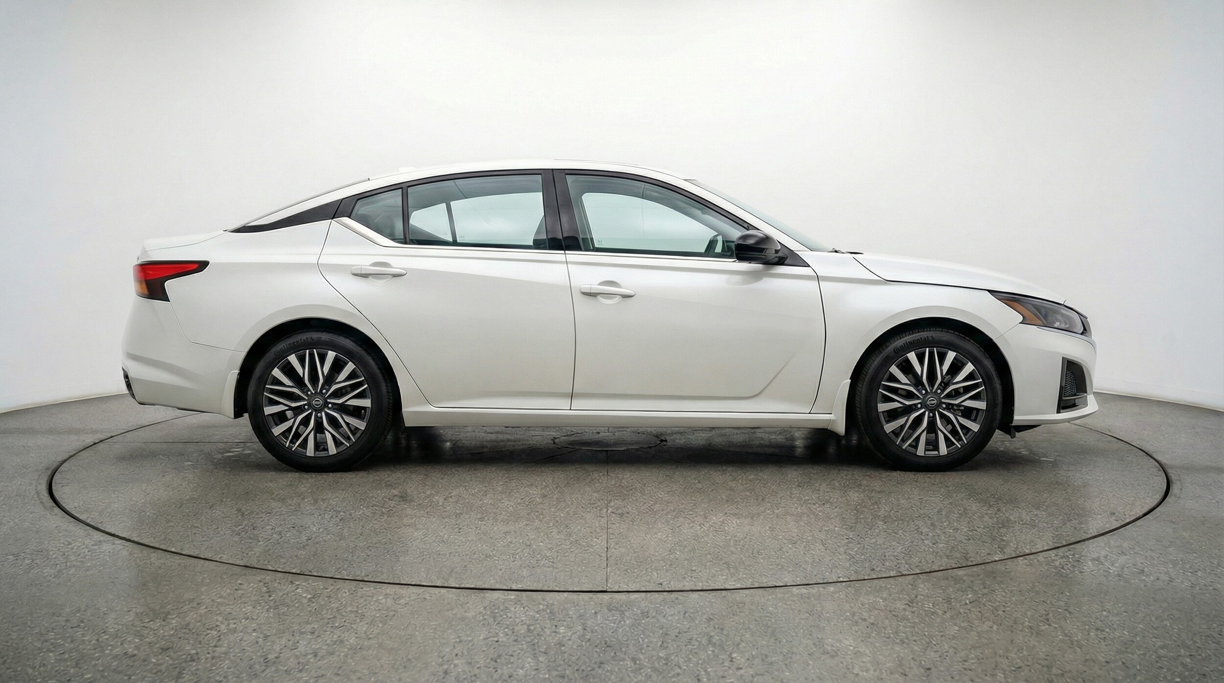 Thumbnail: 2025 Nissan Altima - 8