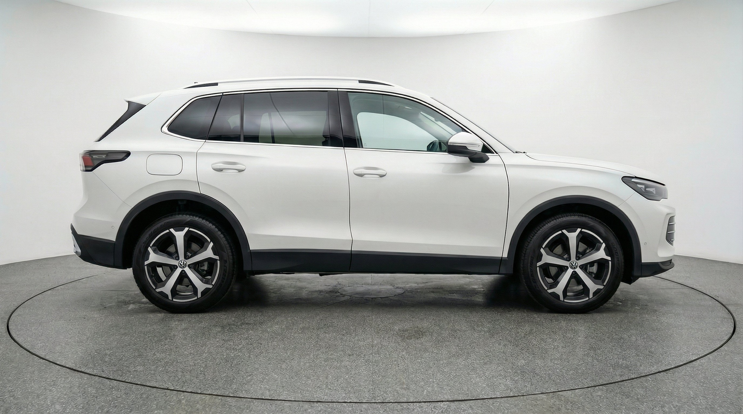 Thumbnail: 2026 Volkswagen Tiguan - 11