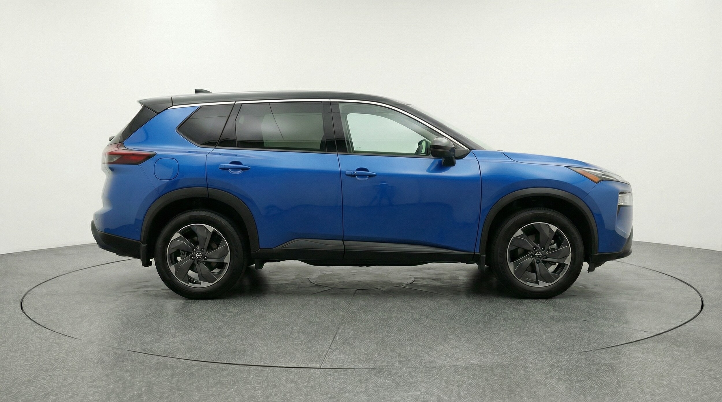 Thumbnail: 2025 Nissan Rogue - 8